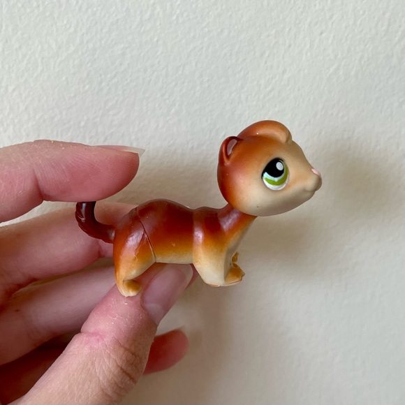 Littlest Pet Shop (LPS) Lot of Ferret (#289) and Pink Mouse (#102) - Picture 3 of 12